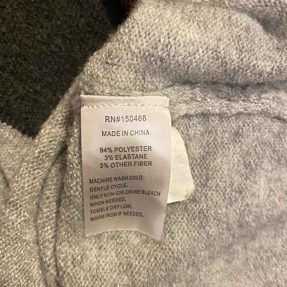 Sweater - Picture 5 of 5
